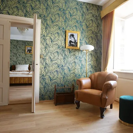 Marlene Apartment